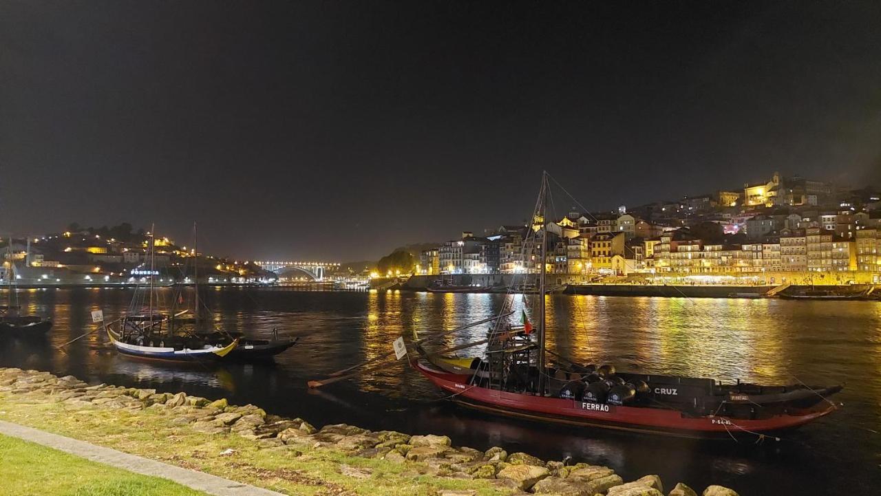 加亚新城Vitoria Douro 2别墅 外观 照片